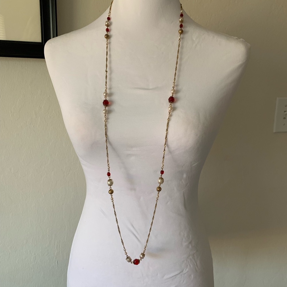 Simulated garnet and pearl long necklace